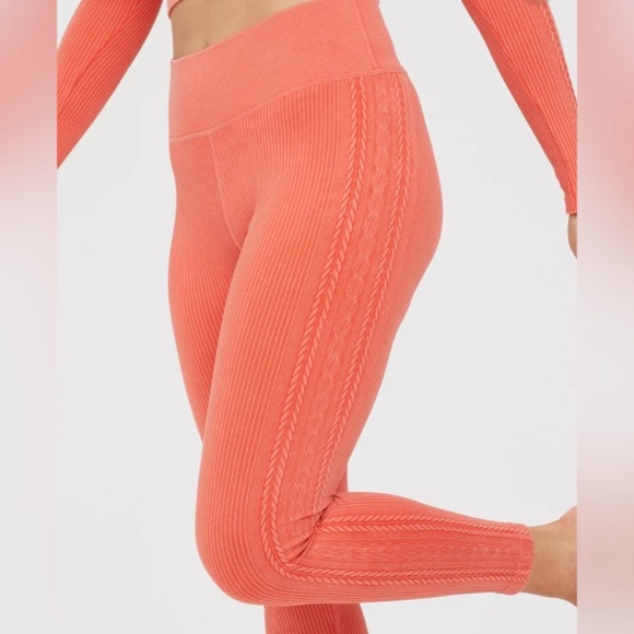 Aerie offline Seamless Cable High Waisted Legging in starburst NWT - Picture 3 of 6
